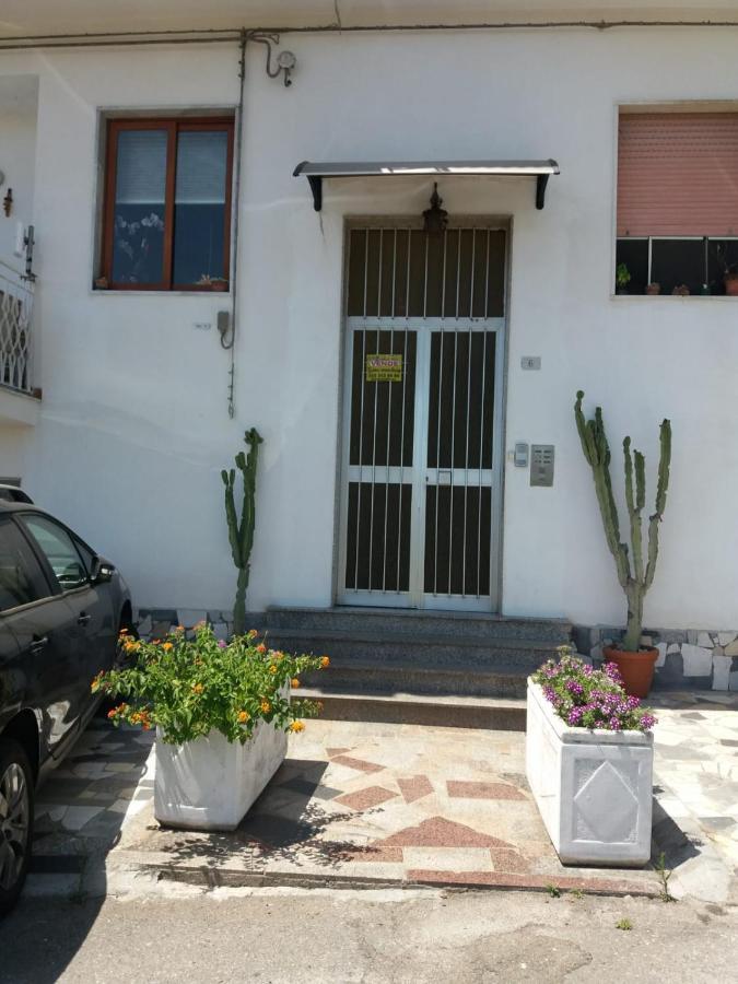 Appartamenti Naxos 지아르디니낙소스 외부 사진