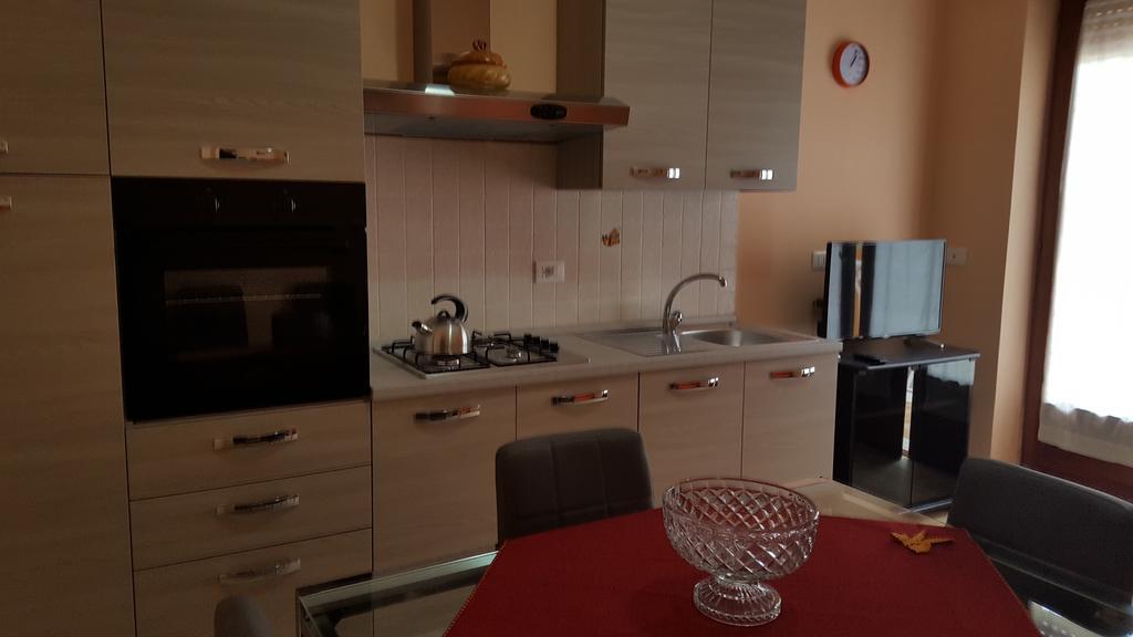Appartamenti Naxos 지아르디니낙소스 외부 사진