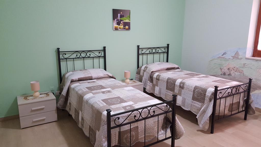 Appartamenti Naxos 지아르디니낙소스 외부 사진